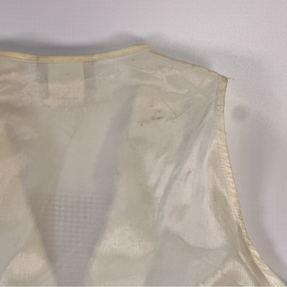 Envious Cream Lace Vest - Picture 7 of 10
